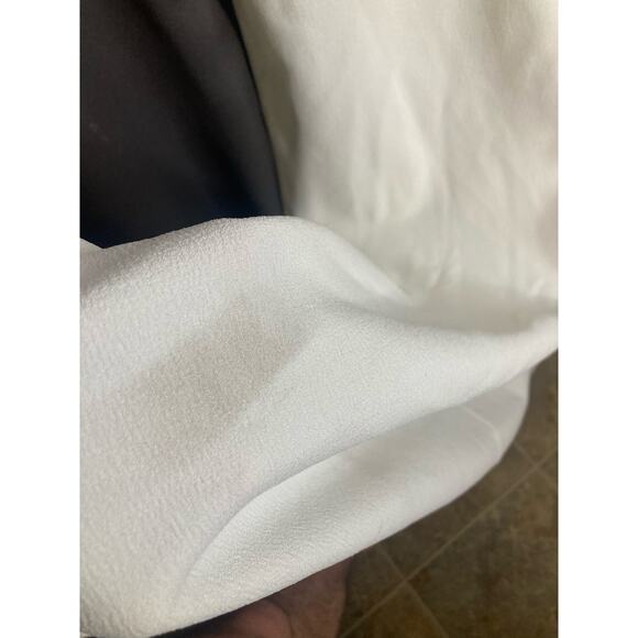 Rebecca Vallance Ivory Love Bow Bridal Gown with tags. Size 6 - Picture 13 of 16